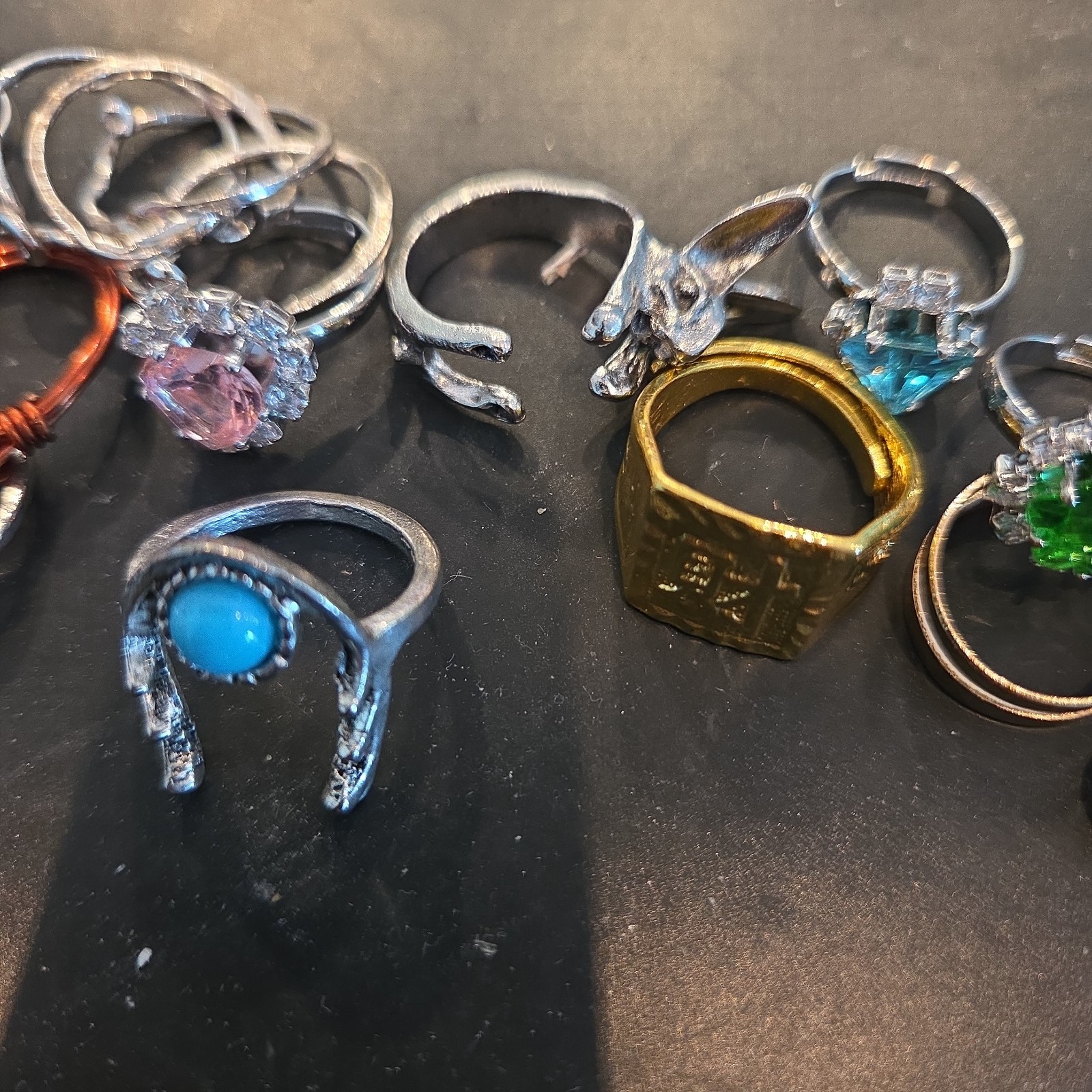 Miscellaneous Rings mixed multicolor Rings Lot of 25!! sz 4/5