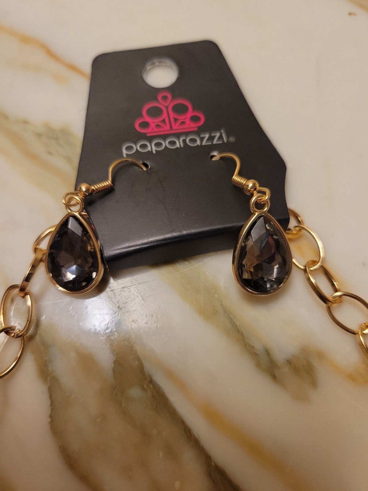 Paparazzi grey stone Necklace with earrings set