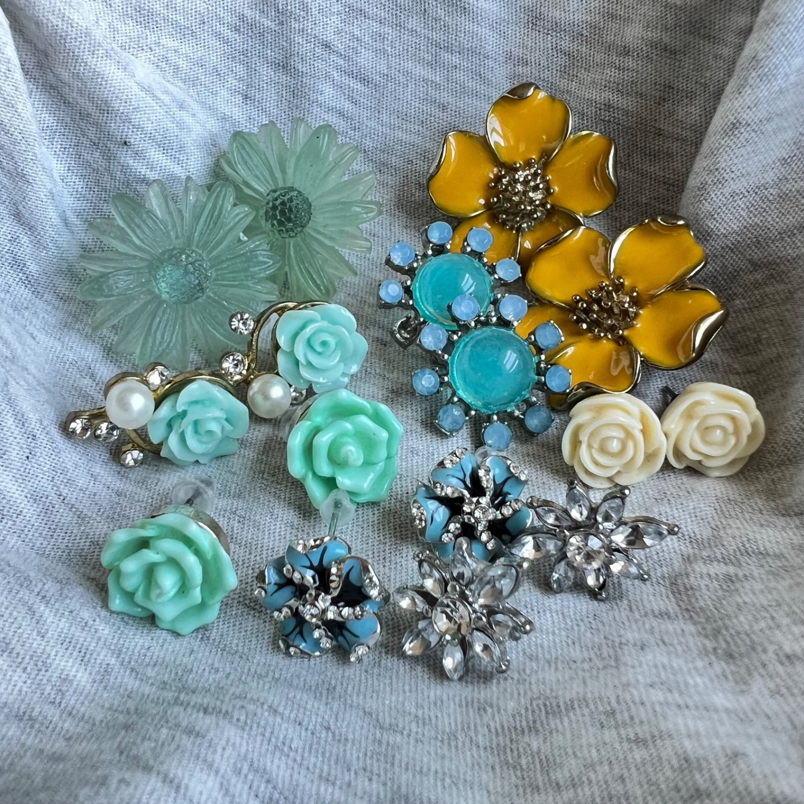 ⁠8 Pair Floral Stud Earring Lot Cottagecore Statement Enamel Flower Resin Retro⁠