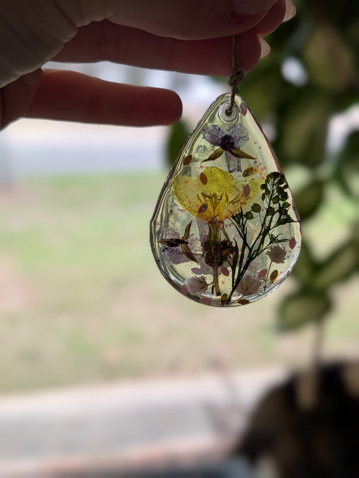 Handmade Pressed Grass Flower Resin Charm Pendant Jewelry