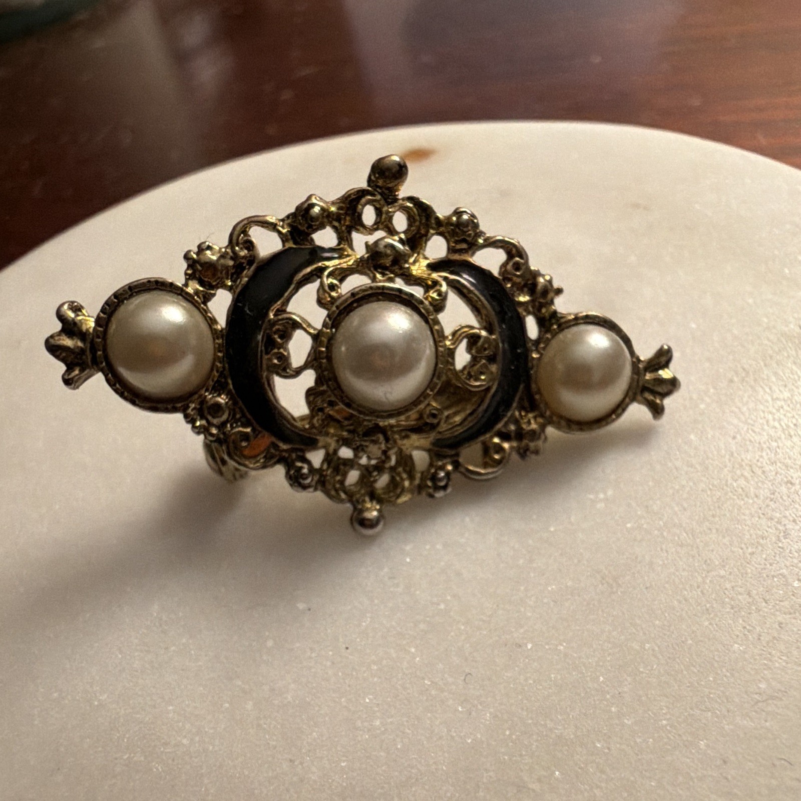 Gold Tone Oval Black Enamel Brooch Pin w/ 3 Round White Simulated Pearls
