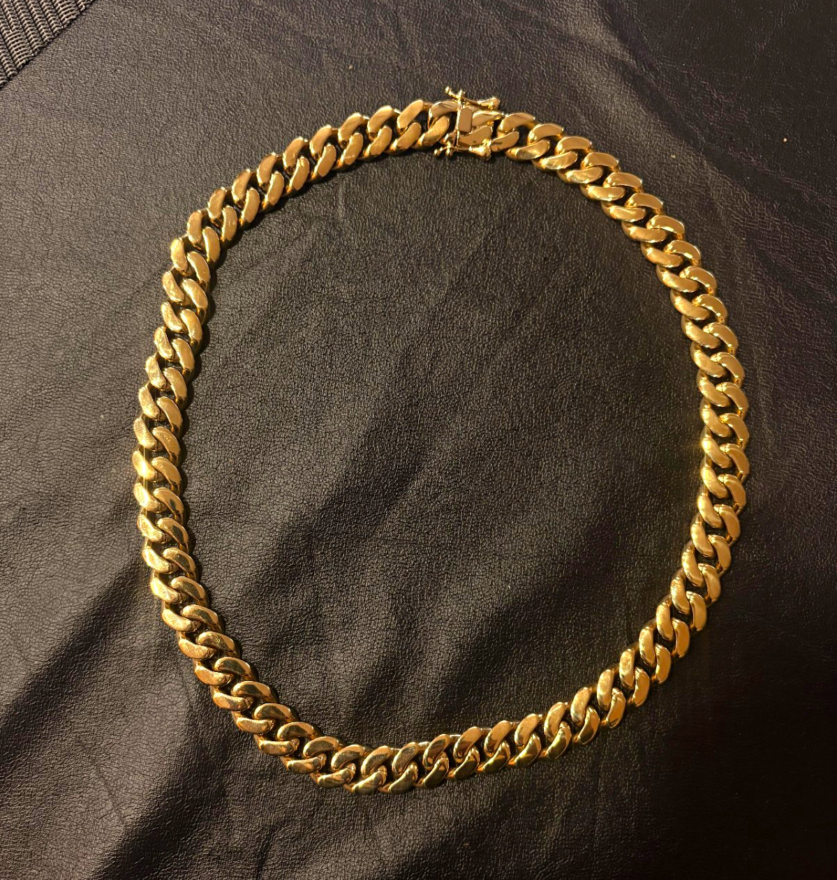 14K Yellow Gold Cuban Link Chain Necklace with Box Clasp Signed No Stone