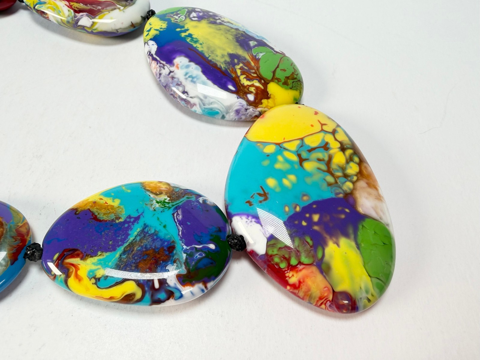 Sobral – Multi-Colour “Gabriele K” Resin Necklace ( 003616 )