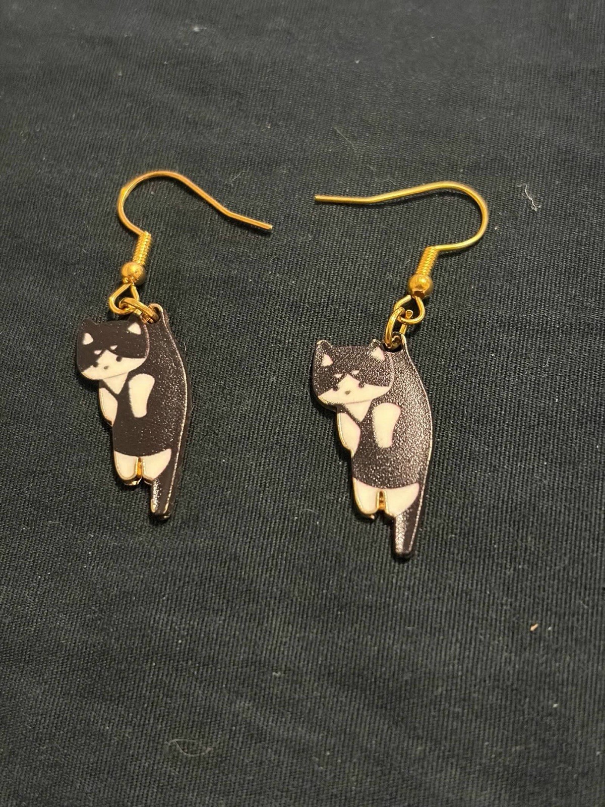 Cute Black & White Cat Dangle Earrings Gold Tone Hooks Kawaii Kitty Jewelry