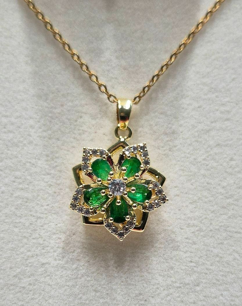 Rotating Bauhinia Flower Necklace Stainless Steel Rhinestone Inlaid Elegant