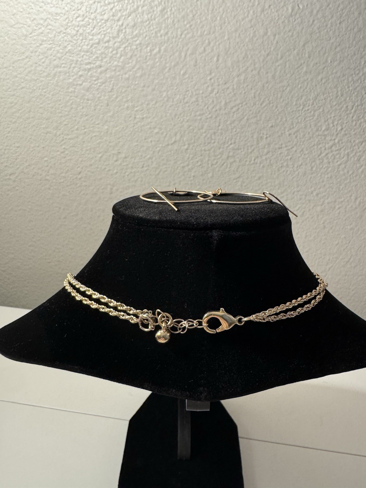 Nordstrom Rack Gold Double Rope; 2 Round Pendants Necklace w/Matching Earrings