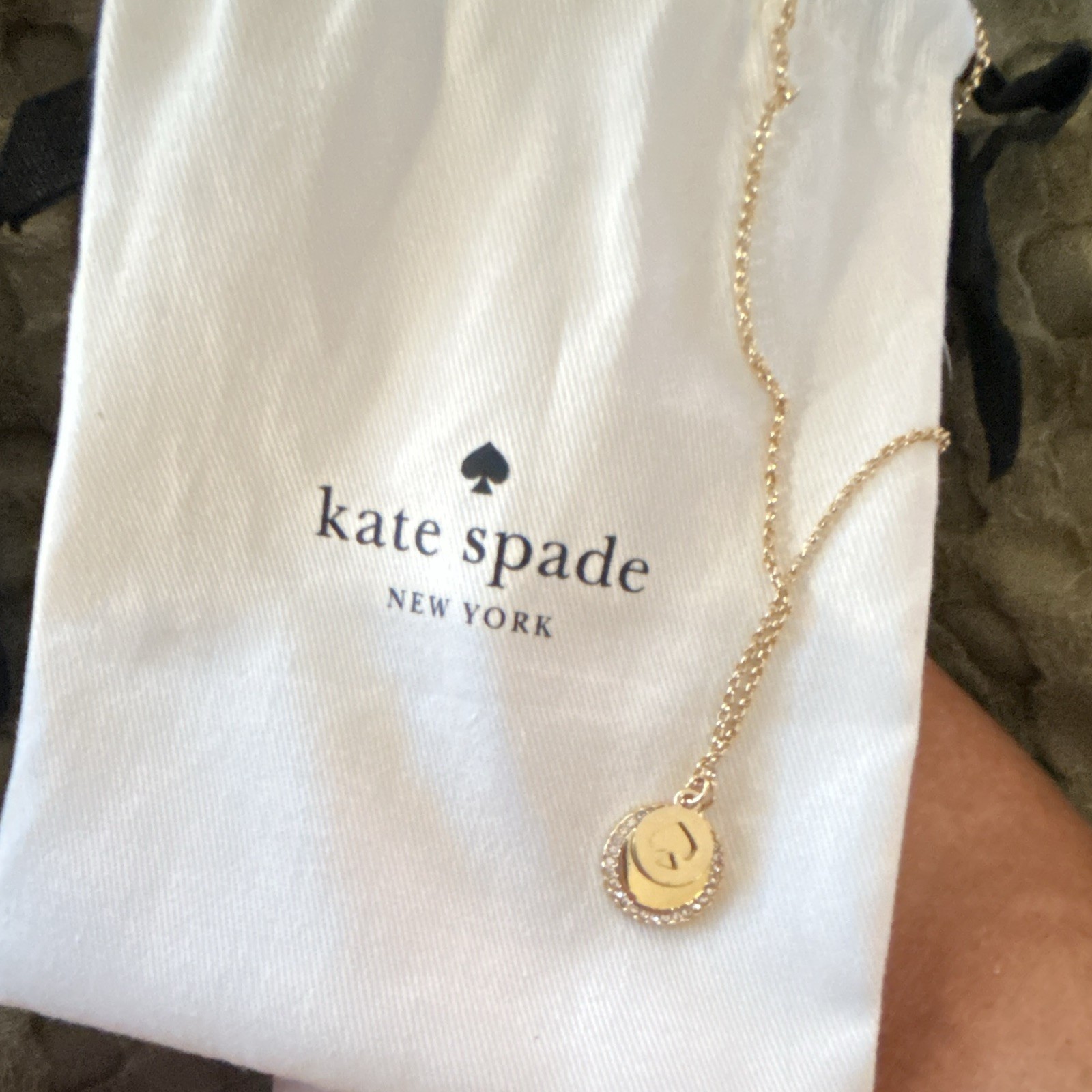 Kate Spade New York Gold Tone Signed Round Charm Pendant Cable Chain Necklace