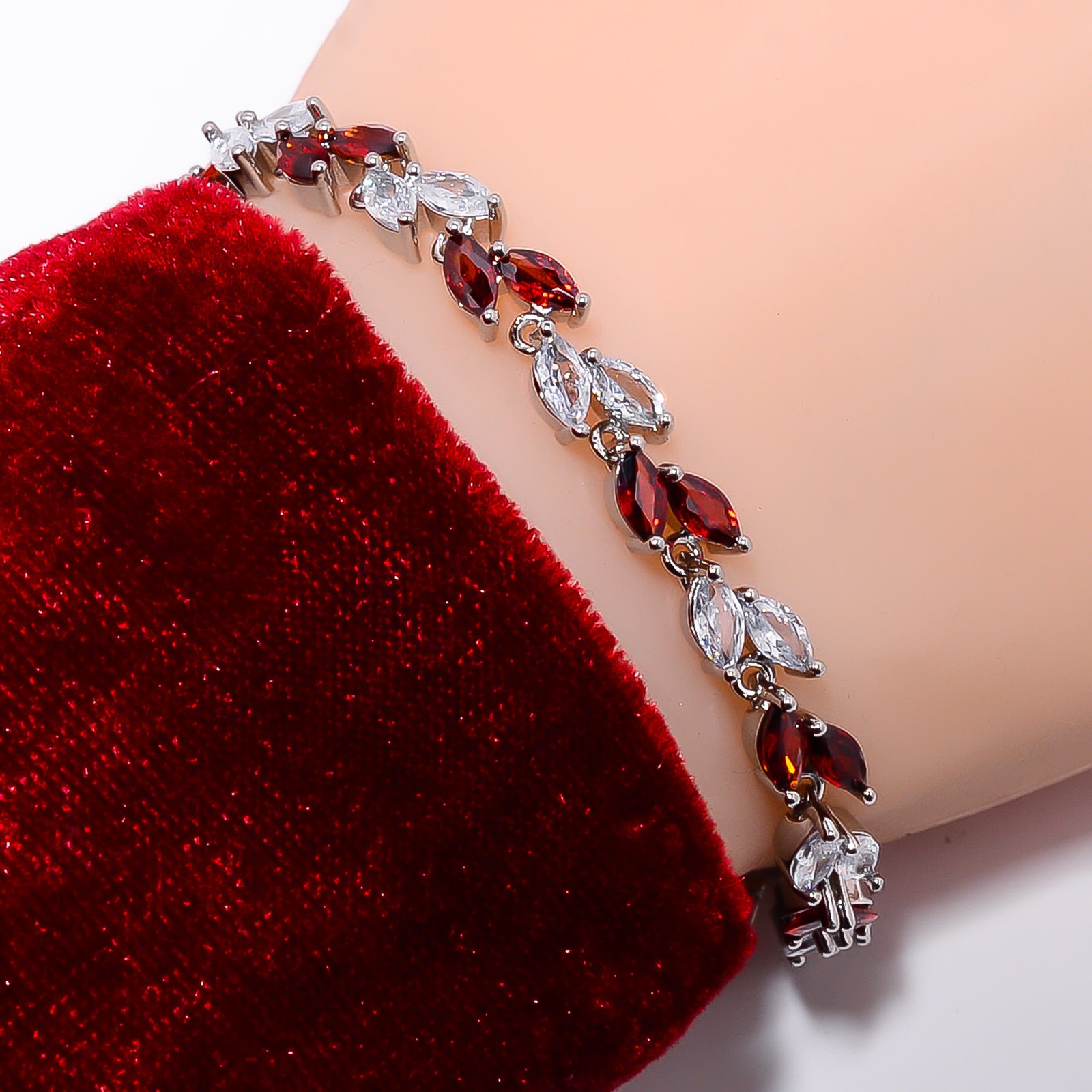 Red Garnet, White Topaz 925 Sterling Silver Adjustable Bracelet 7-8″ B141374