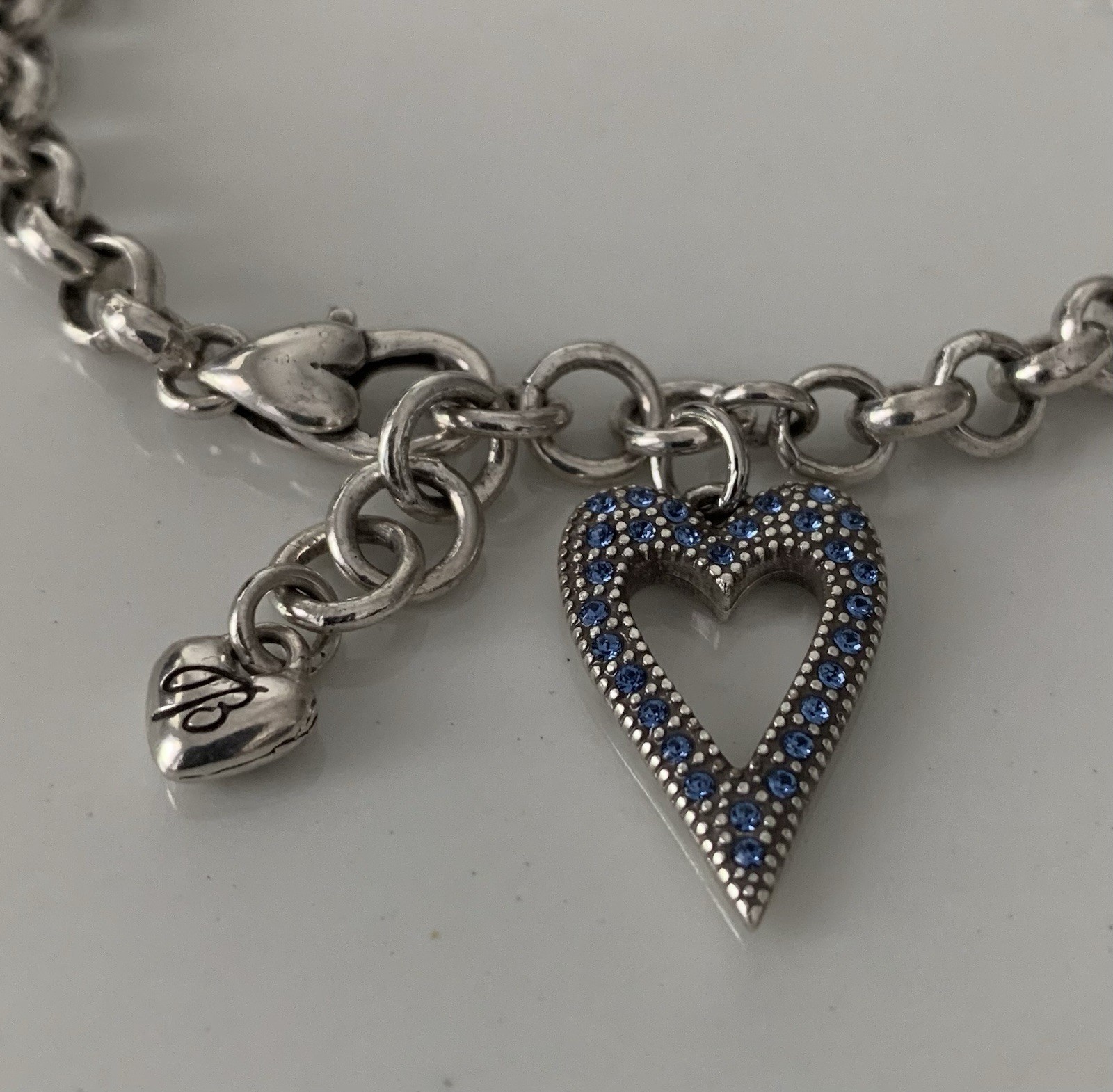 SPARKLING Brighton ARCHIVED BELLA MIA HEART, Circa 2013 Size 8 Inch Bracelet