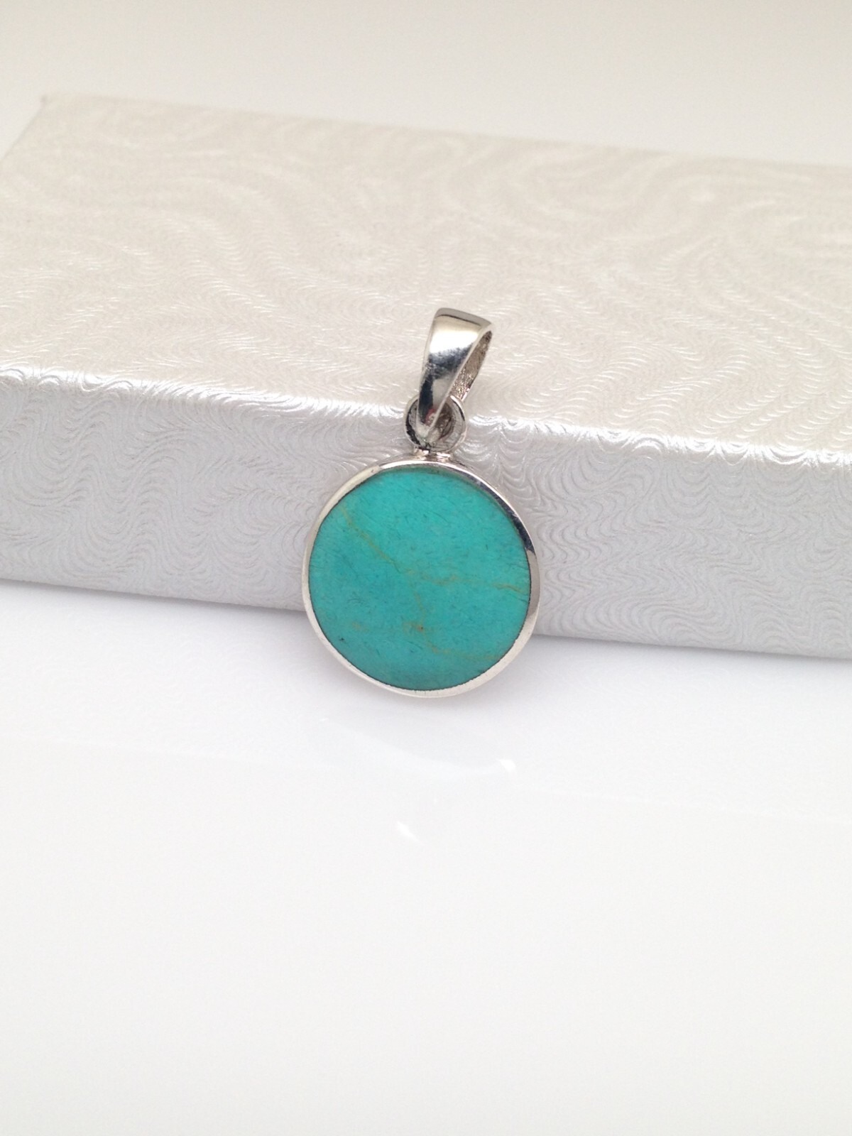 925 Sterling Silver Round Turquoise Pendant 14mm(0.55″)/23mm(0.91″)