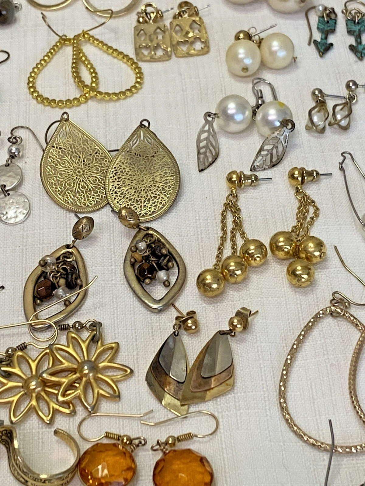 COSTUME EARRINGS Lot 81 Pairs Dangle Drop Beaded Metal Vintage to Modern Mix