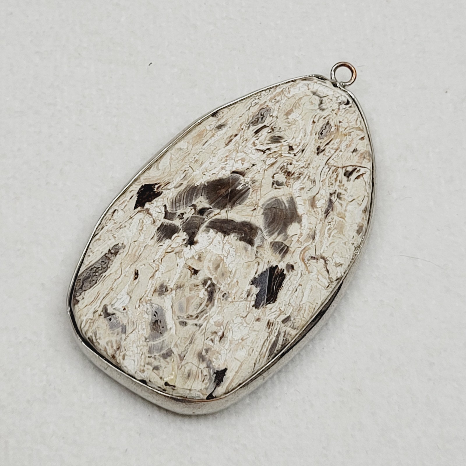 White Gray Petrified Wood Fashion Jewelry Pendant Fossilized Artsy Silver Tone