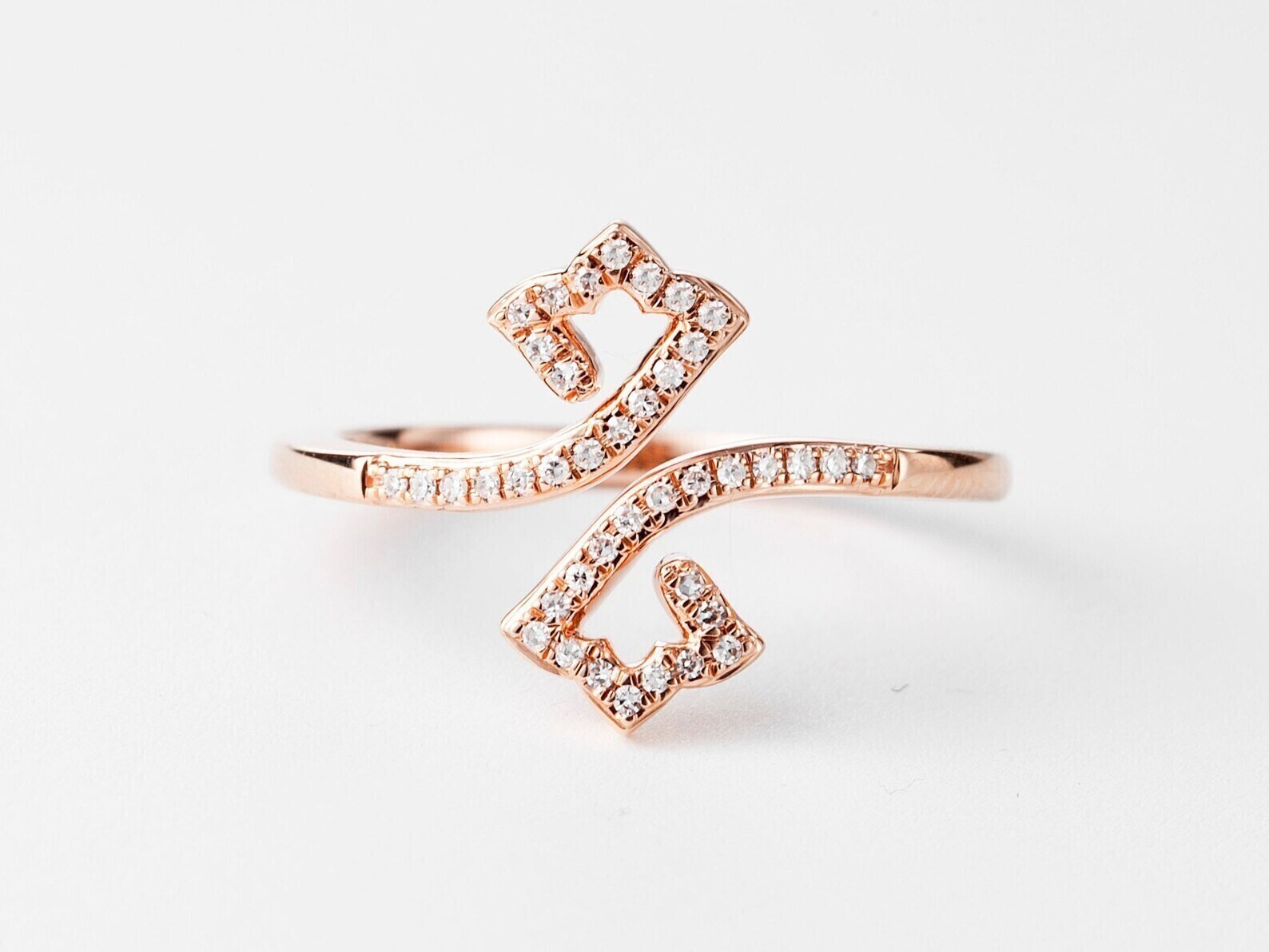 2Ct Round Cut Simulated Diamond Chevron Wedding Band Ring 14k Rose Gold Plated
