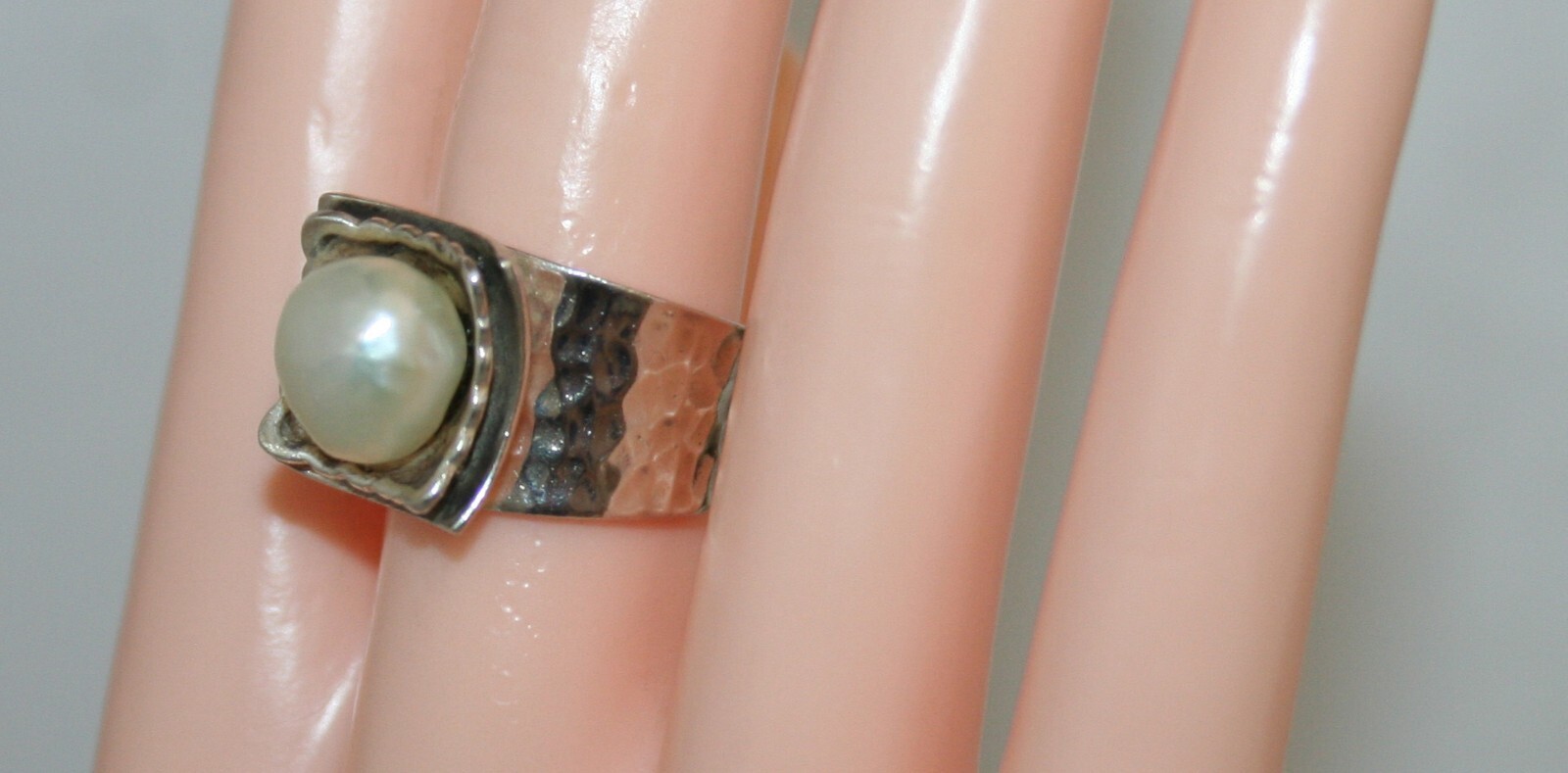 Silpada Sterling Silver Hammered Freshwater Pearl Ring R0898 SZ 6 3/4