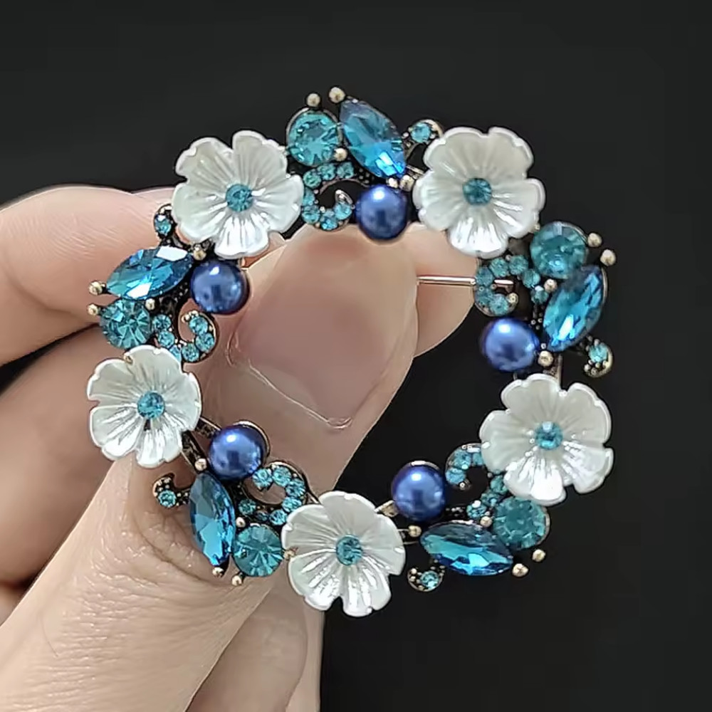 Vintage Style Blue Crystal Flower Wreath Brooch Pin Rhinestone Summer Jewelry Gi