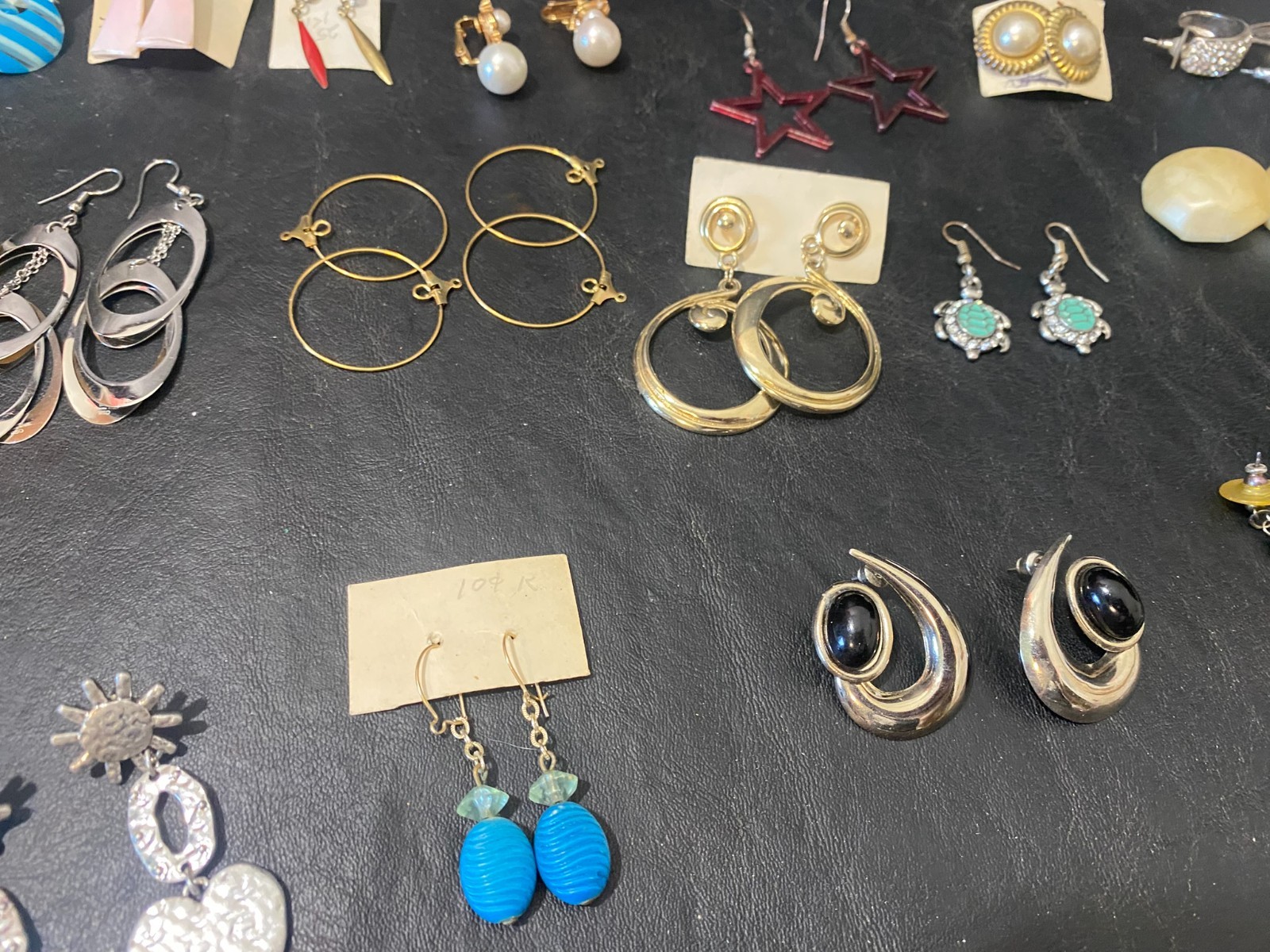 huge lot 125+ pairs earrings earring collection dangle stud hoop clip estate +