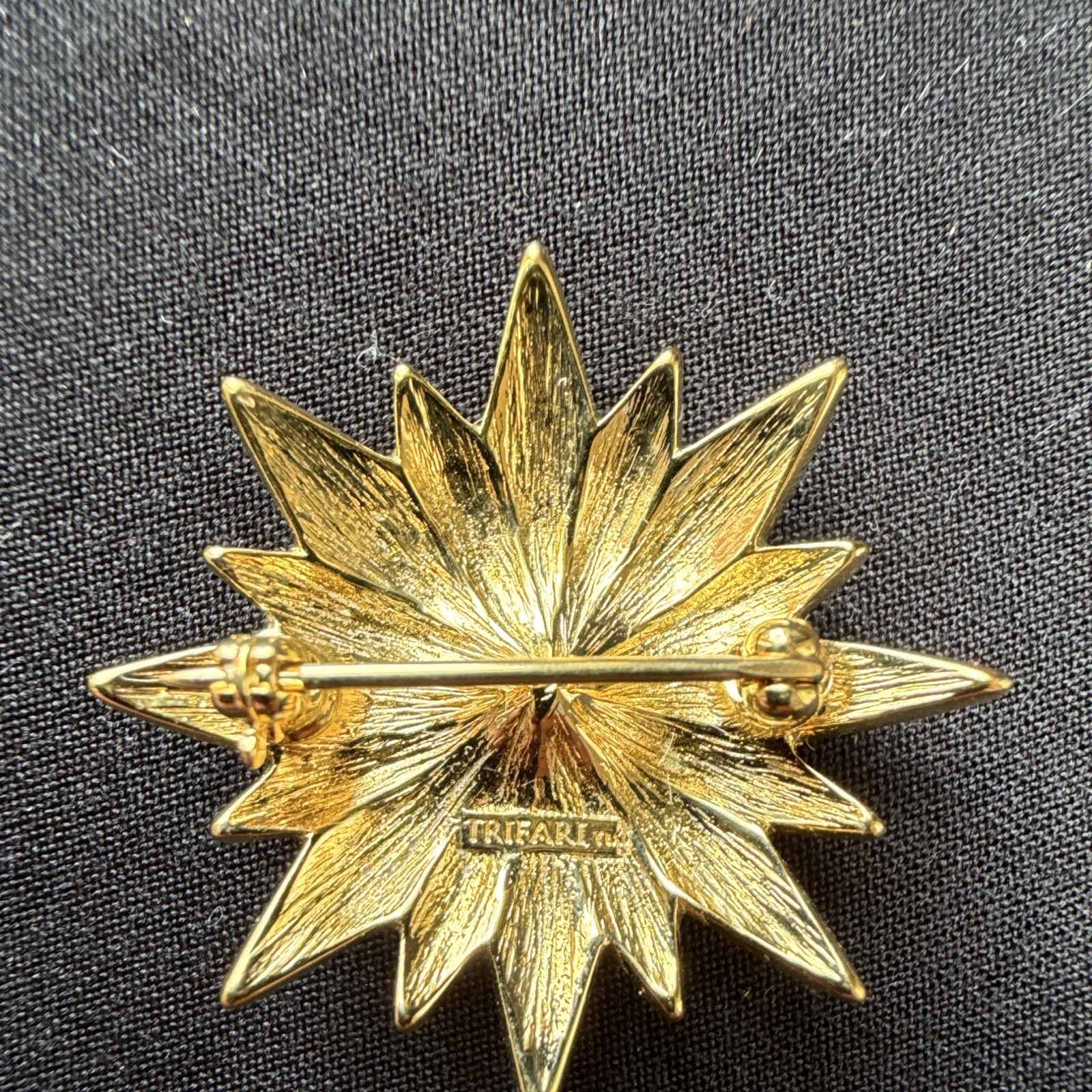 Vintage Trifari Signed Gold Tone Starburst Brooch Pin Rhinestone and Faux Pearls