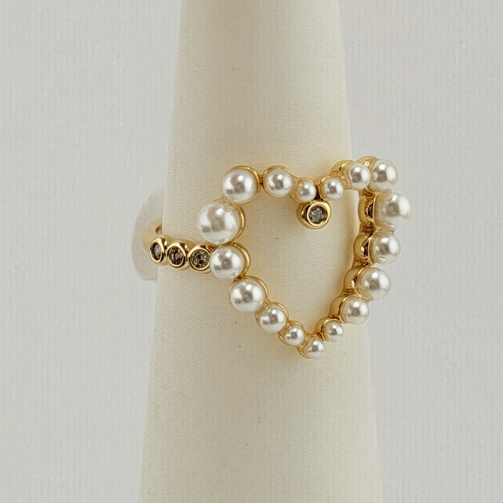Bomb Party June 2026 Heart Ring Sz 5 “Blissful Heart” Ceramic Pearl Yellow Gold