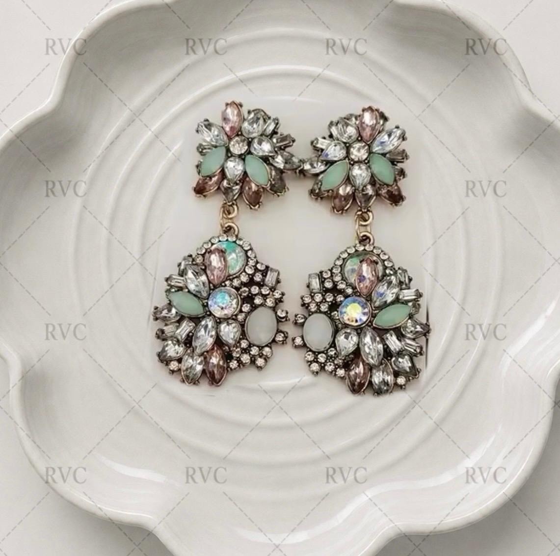 Retro Encrusted Rhinestones Zara Statement Style Bib Necklace & Earrings Set