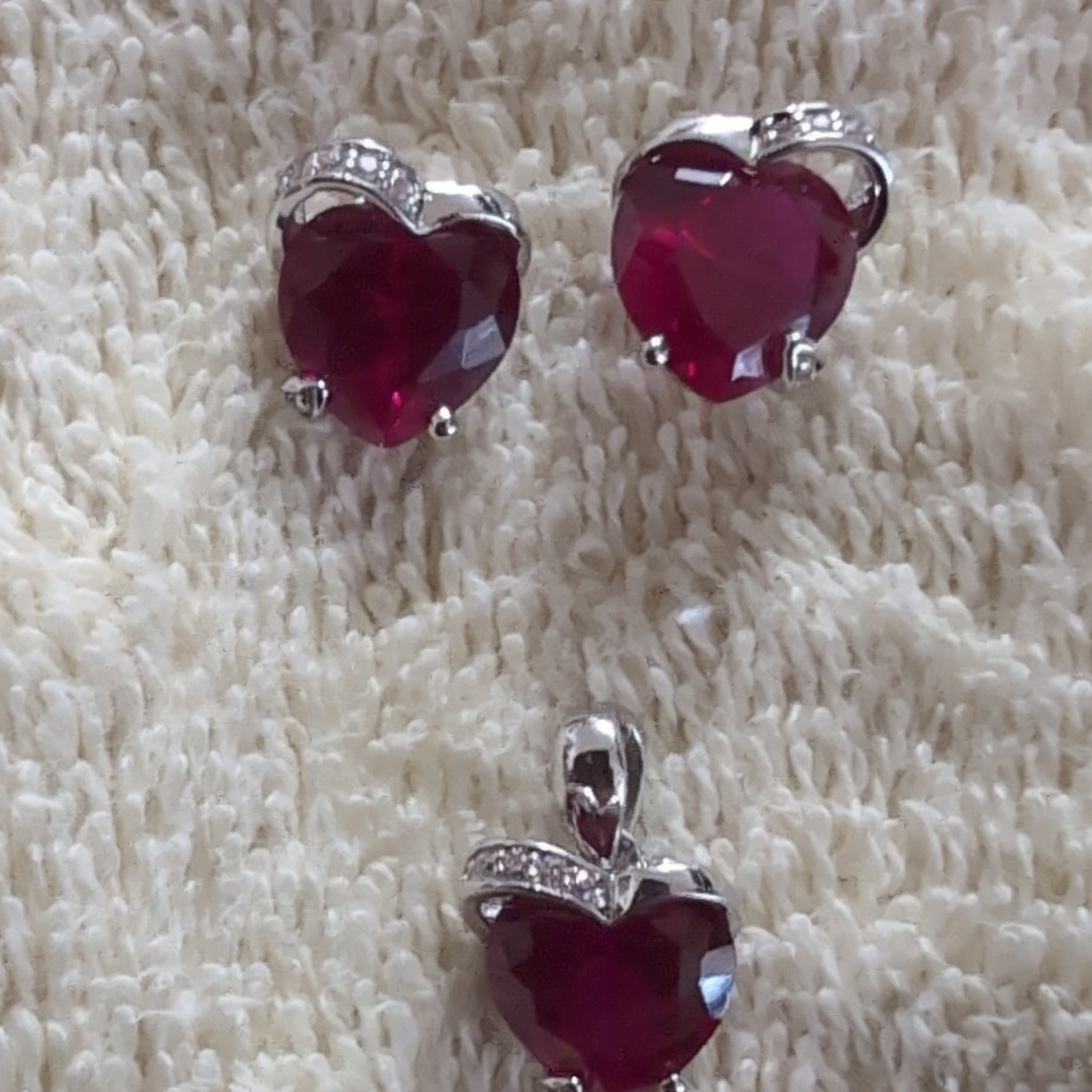 Heart-Shaped Red Stone & Crystal Silver Tone Earrings and Pendant Jewelry Set