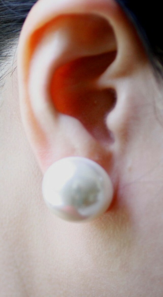 1 Pair Pierced Faux Pearl Button Stud Earrings White/Off White Size 18mm/20mm
