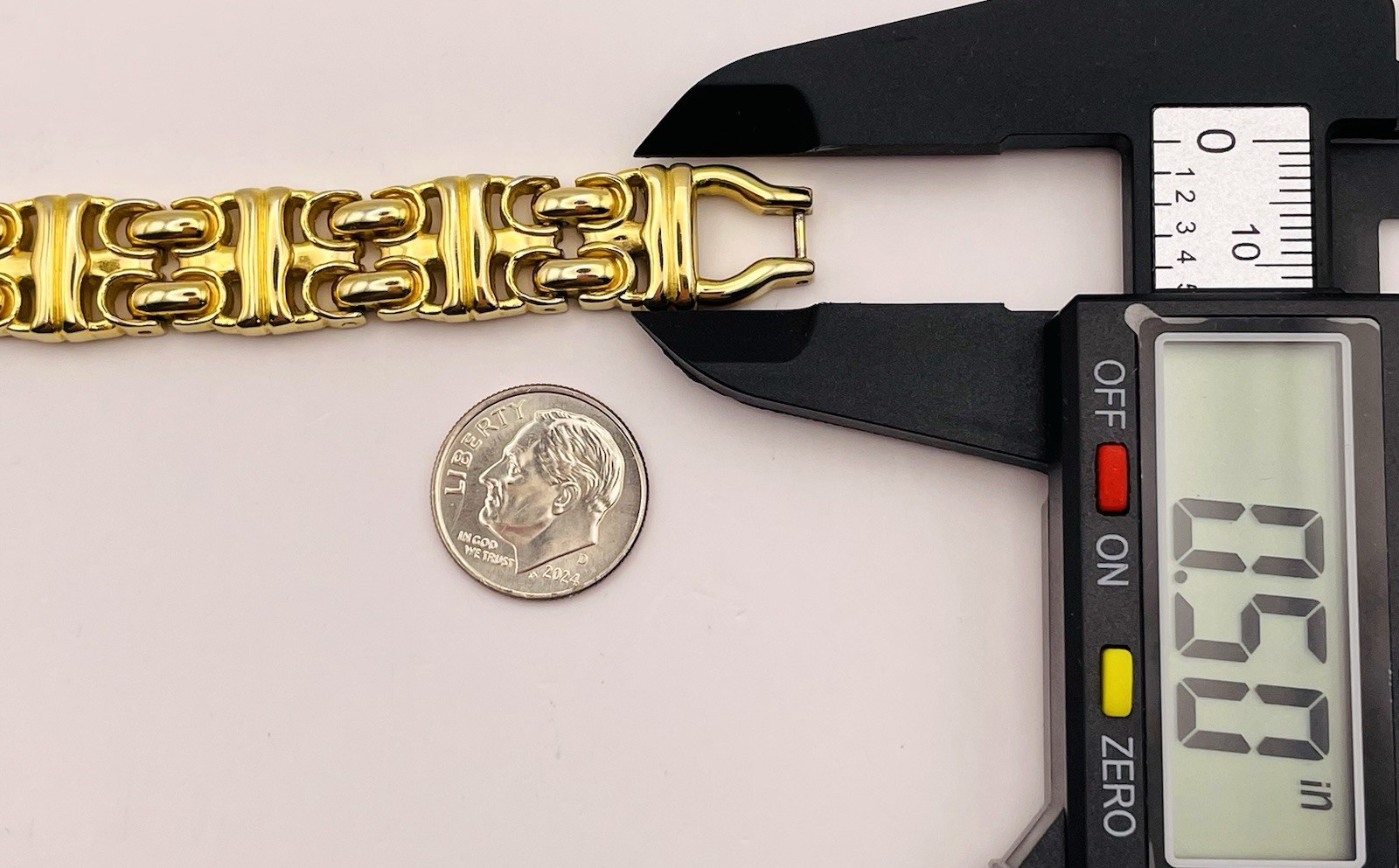 Gold Tone Modified Byzantine Link Bracelet 7.5 Inches