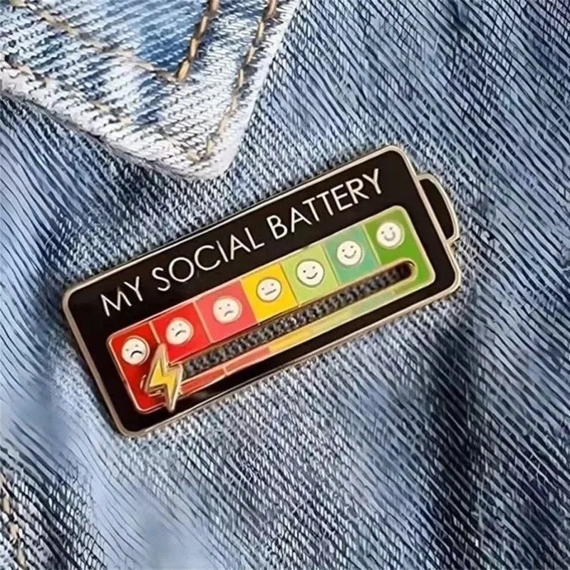 Funny Social Battery Slider Pin – 7-Mood Expression Badge, Cute Interactive Pin