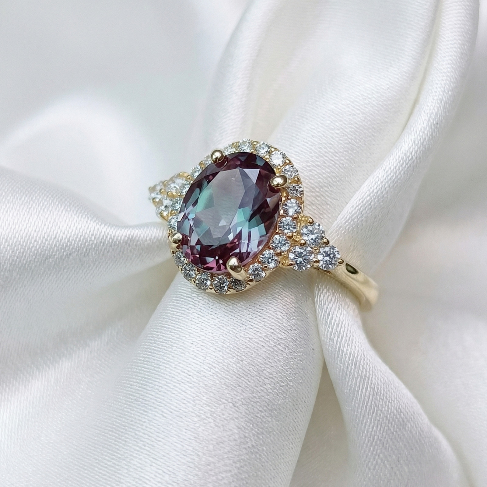 925 Sterling Silver Oval Alexandrite Gemstone & CZ Halo Ring, June Birthstone