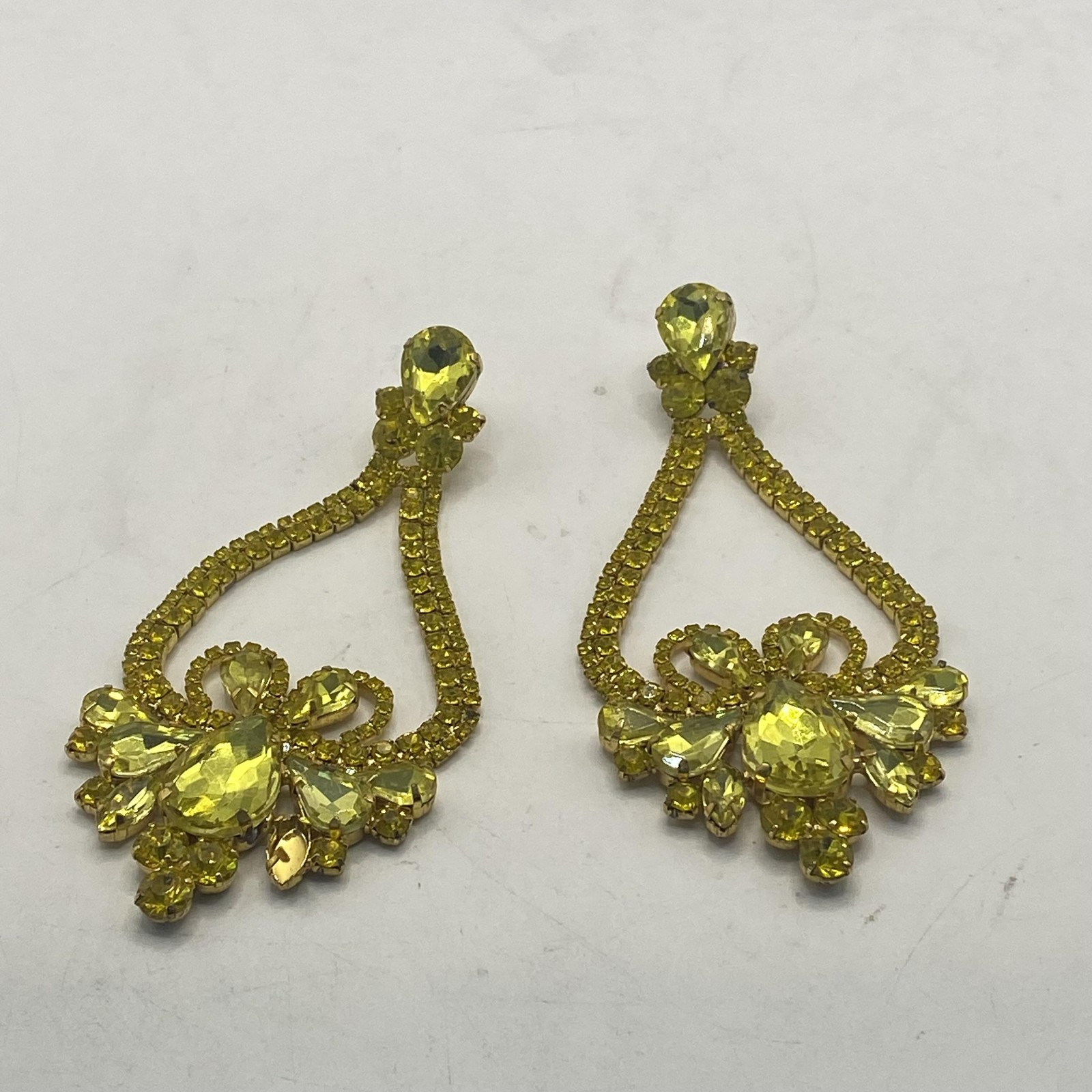 Gold Tone Yellow Rhinestone Chandelier Earrings Womens 3.5 In Prom Jewelry