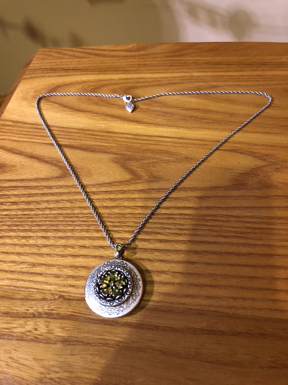 Sweet Romance Silver Pendant Locket Necklace With Green Stones