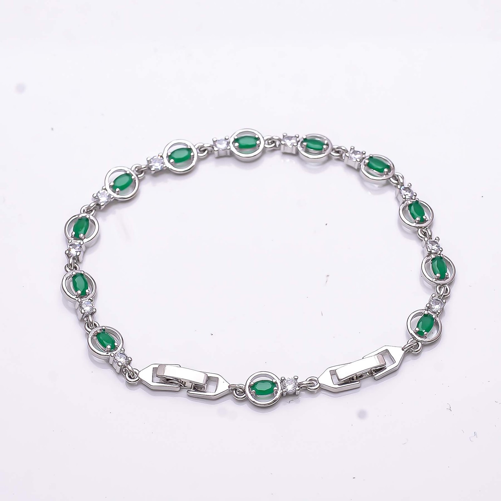 Emerald Simulated 925 Sterling Silver Tennis Bracelet 8.99″ B7306956