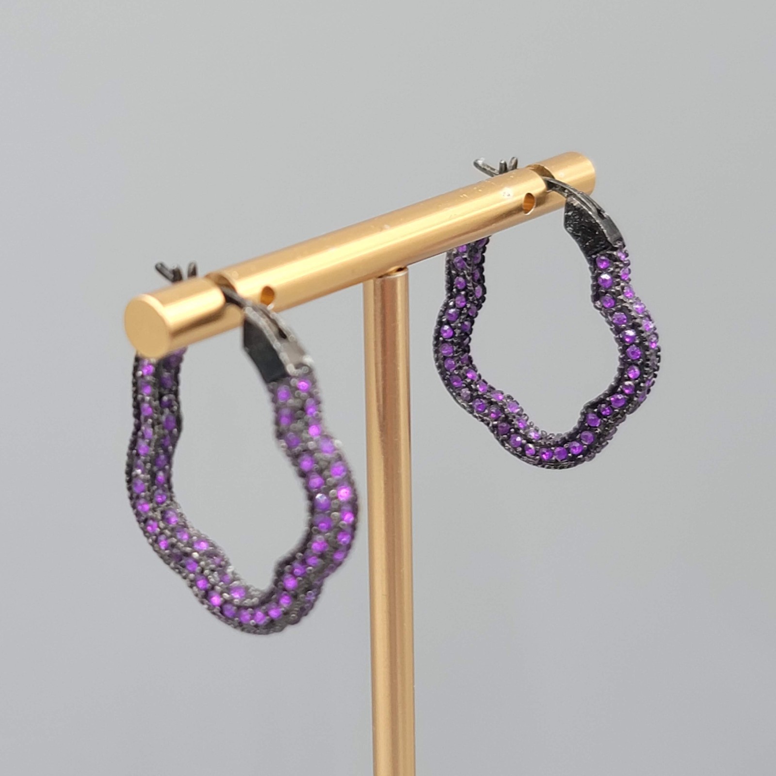 Scallop Hoops Purple Crystal Pierced Earrings Black Enamel Drop 1 1/8″