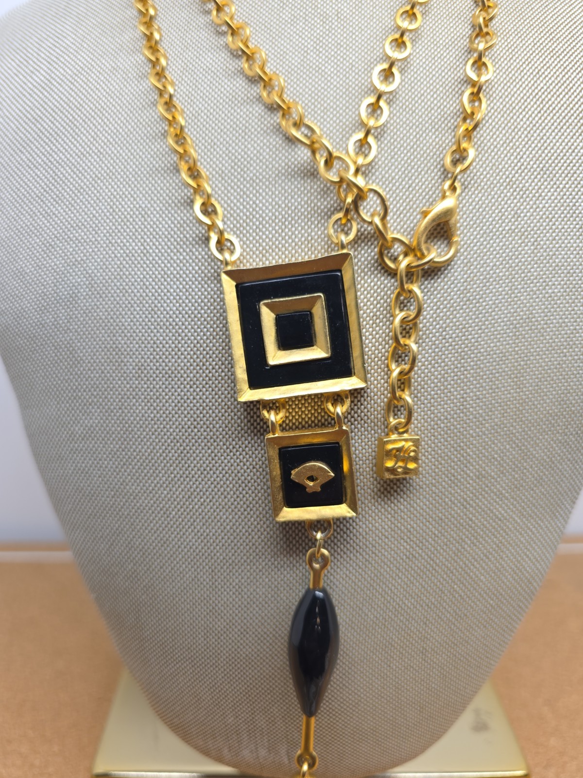 Karl Lagerfeld Black Enamel Gold Plated Dangle Pendant Chain Necklace Runway