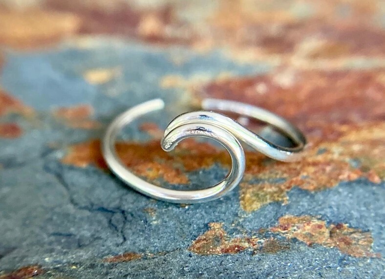 CHRISTMAS GIFT 4 WOMEN’S Solid Metal Wave Band Adjustable Toe Ring Gold Plated