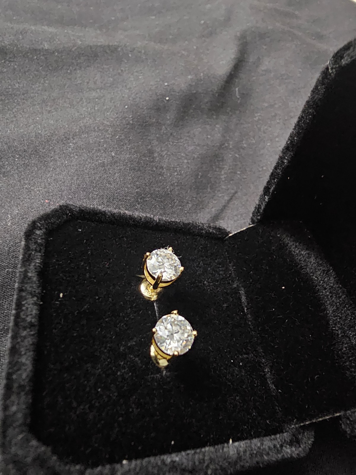 6.5mm 14K gold plated-2carat MOISSANITE Stud Earrings-passes diamond tester