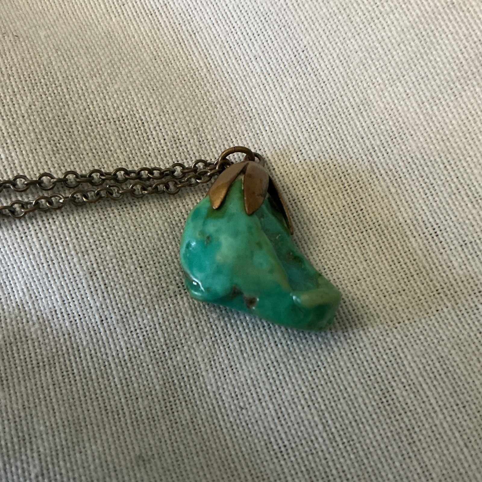 Turquoise Green Freeform Stone Pendant Charm Necklace Silver Tone Cable Chain