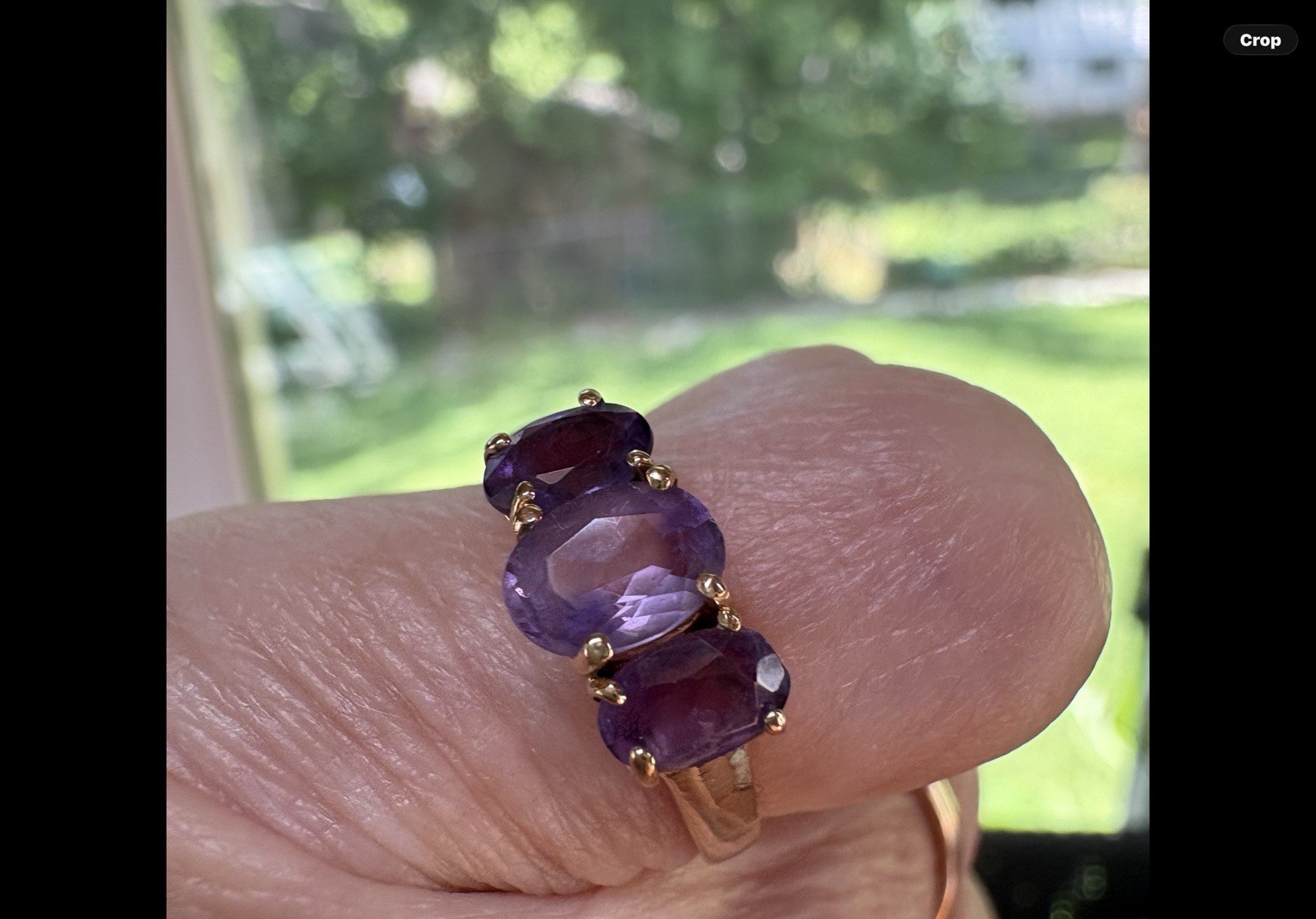 14K Plumb Gold Natural 3-Stone Amethyst Oval Trilogy Ring size 6.75, 3 grams