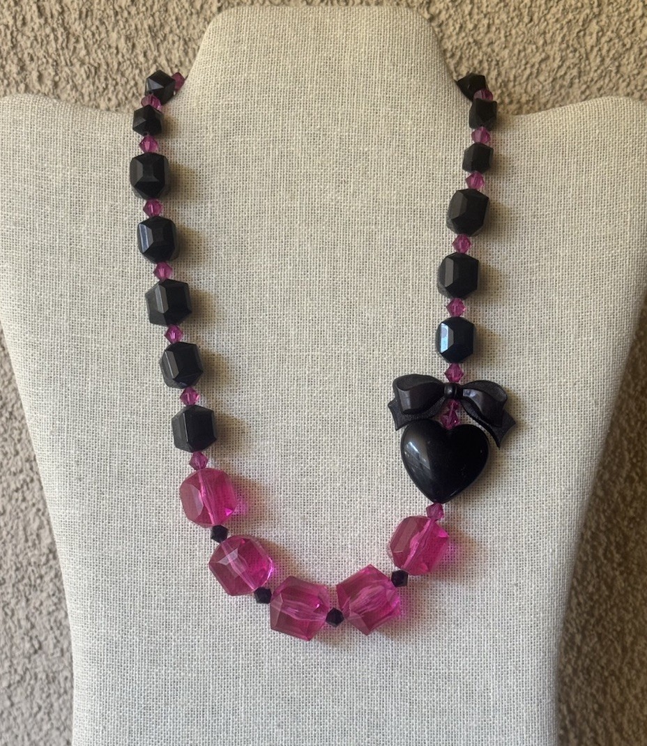 Rare Tarina Tarantino PINK & BLACK Heart Bow #11