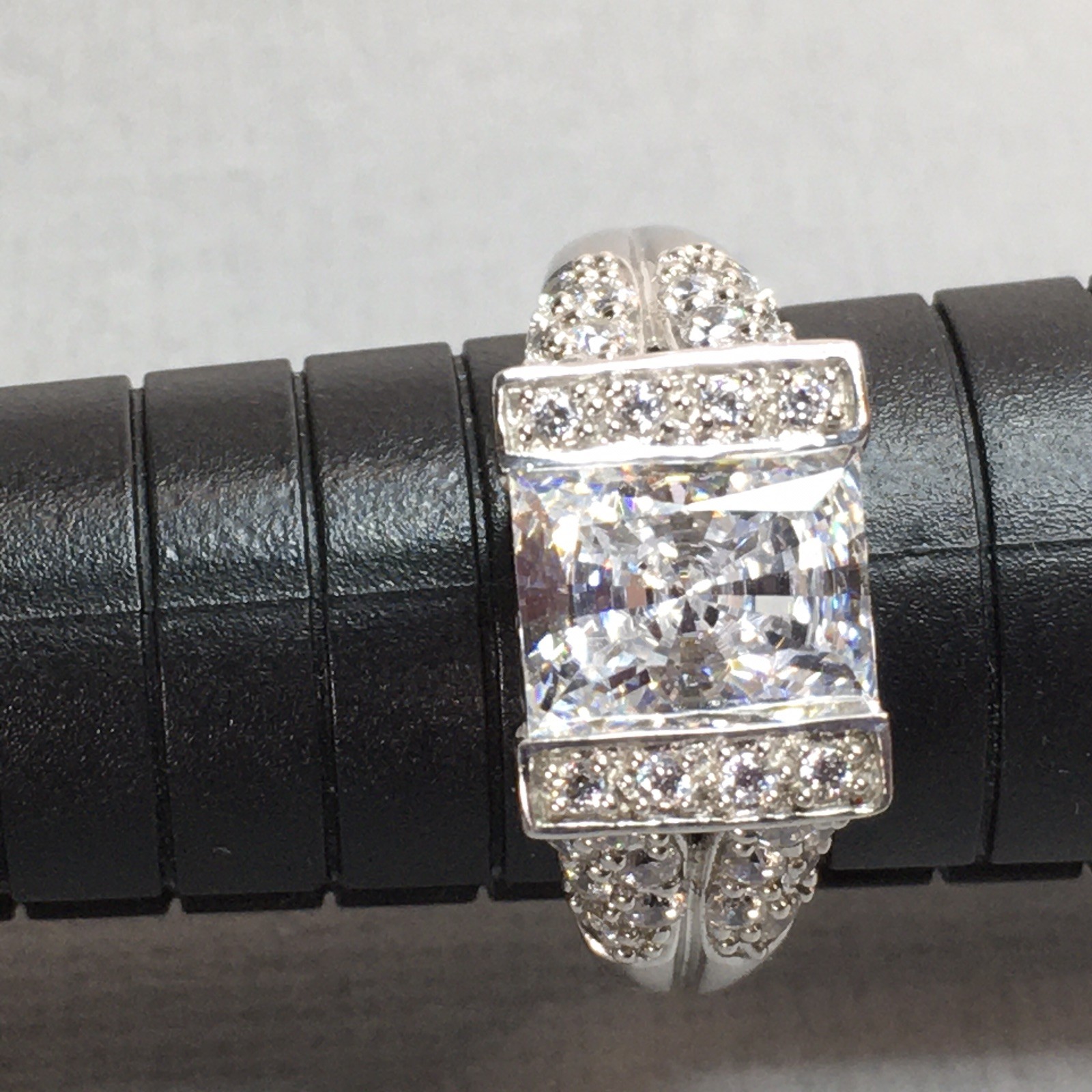Square Radiant Cut CZ 925 Meda Sterling Silver Engagement Promise Ring Size 7.5