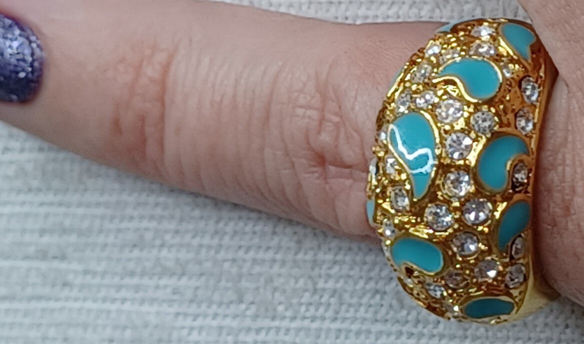 Gold Tone Turquoise Enamel Ring W/Crystals Size 5.5 10.1 Grams
