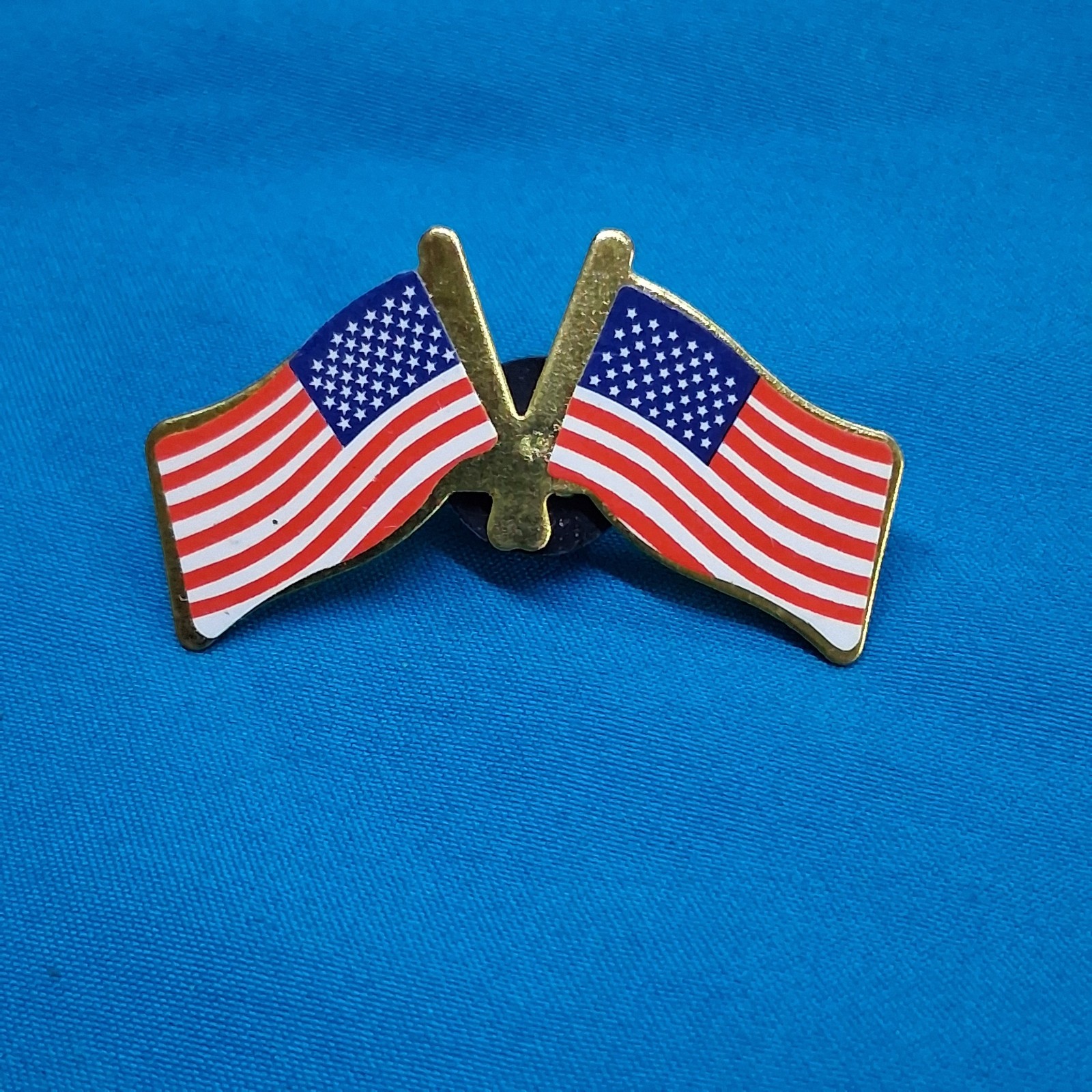 Vintage Gold Tone Red White Blue Dual Flag Pin