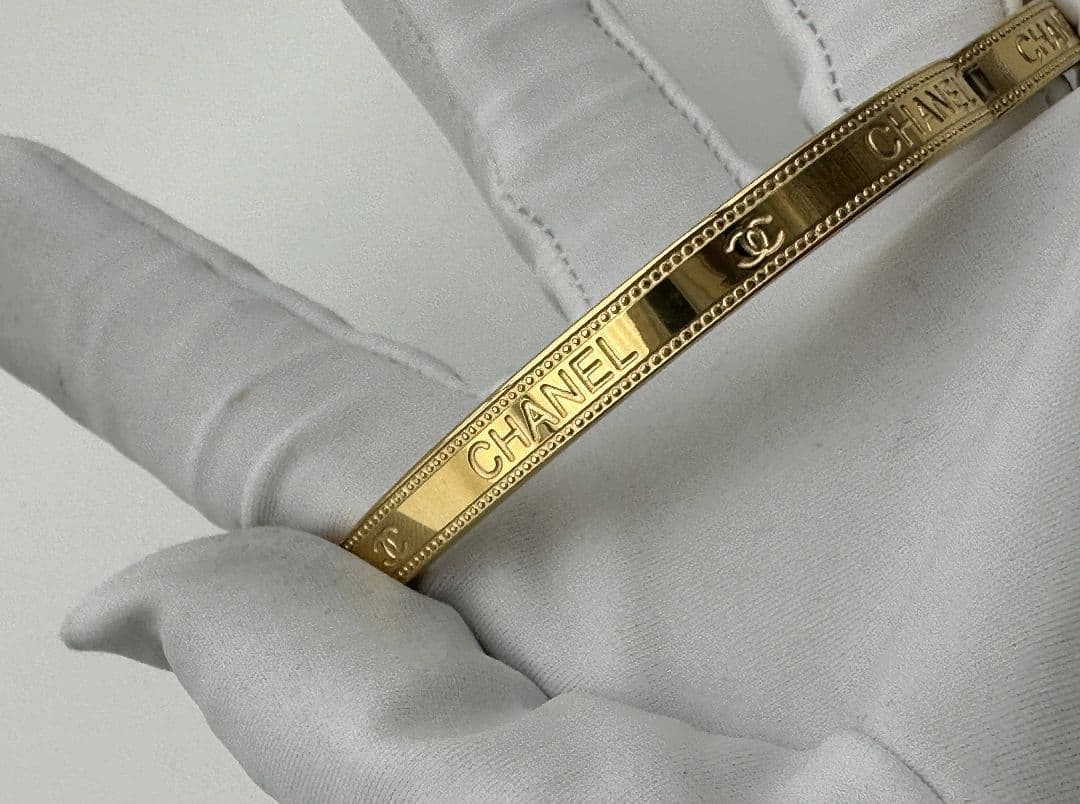 CHANEL Gold Plated Bangle Bracelet Logo Engraved 15cm / 5.9″ Elegant RARE