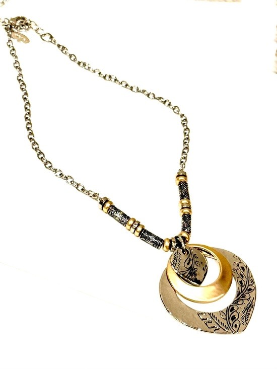Chico’s Silver & Gold two-Tone Boho Layered Pendant Statement Necklace NWOT