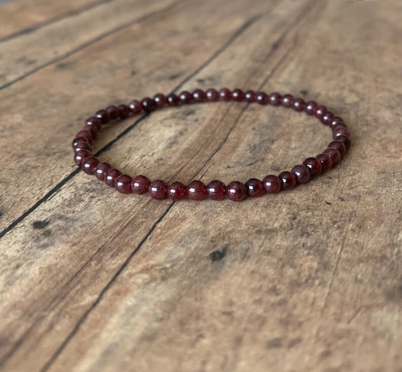 Handmade Natural Garnet Elastic Stretch Bracelet – 5mm Crystal Gemstone Bead
