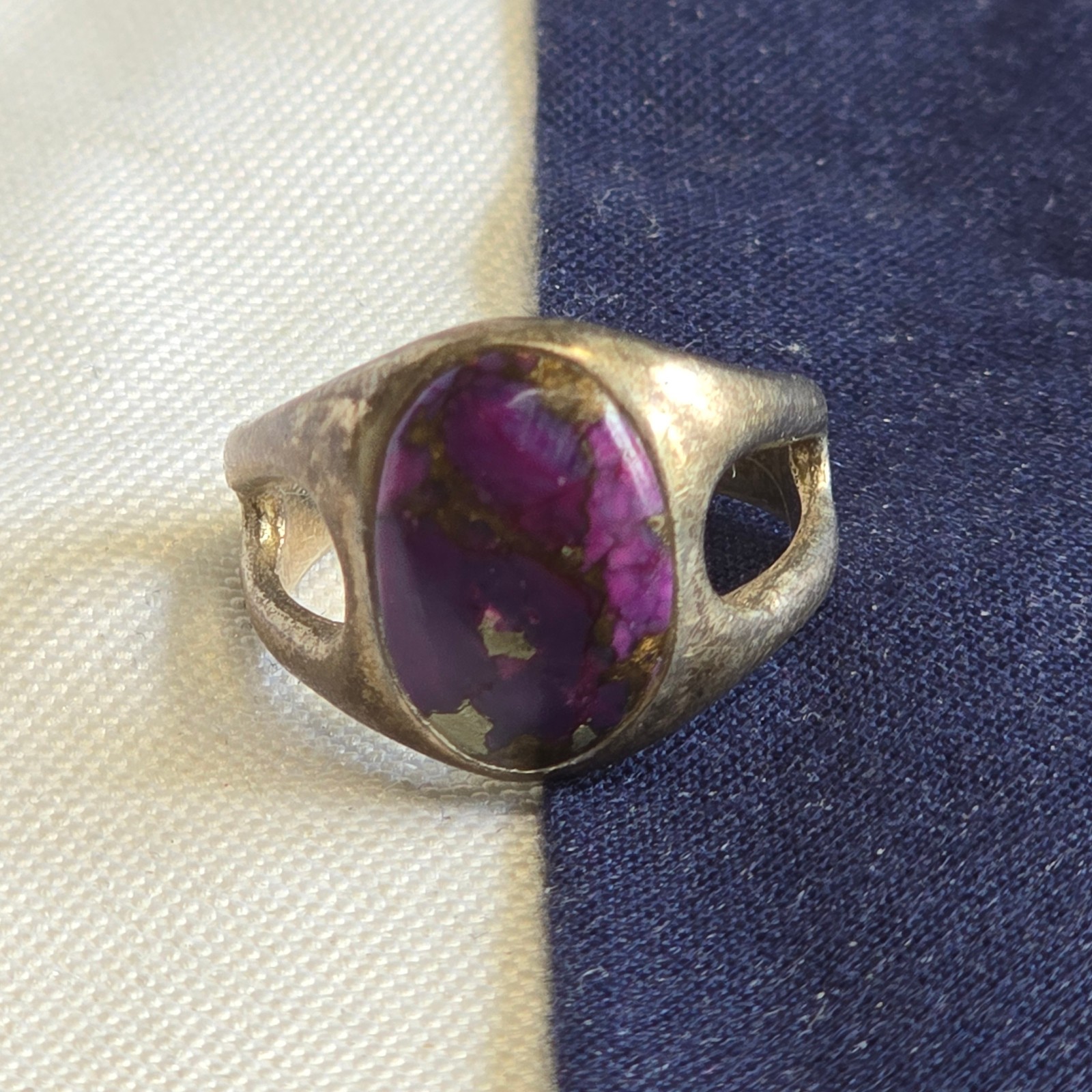 Sterling Silver Ring 5.92g Fine Jewelry Sz 7.5 Band Marbled Purple Stone *READ*