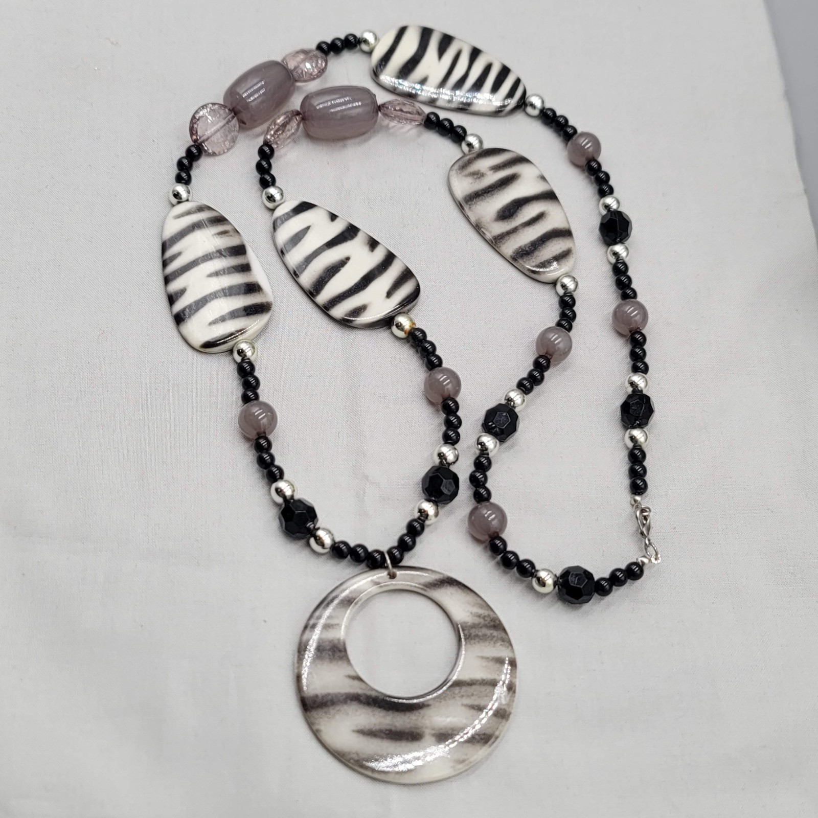 Zebra Design Beaded Necklace Black White Purple Silver tone 30″