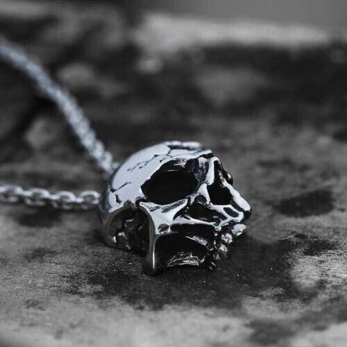 Retro Half Skull Gothic Punk Necklace Metal Skull Pendant Steampunk Jewelry