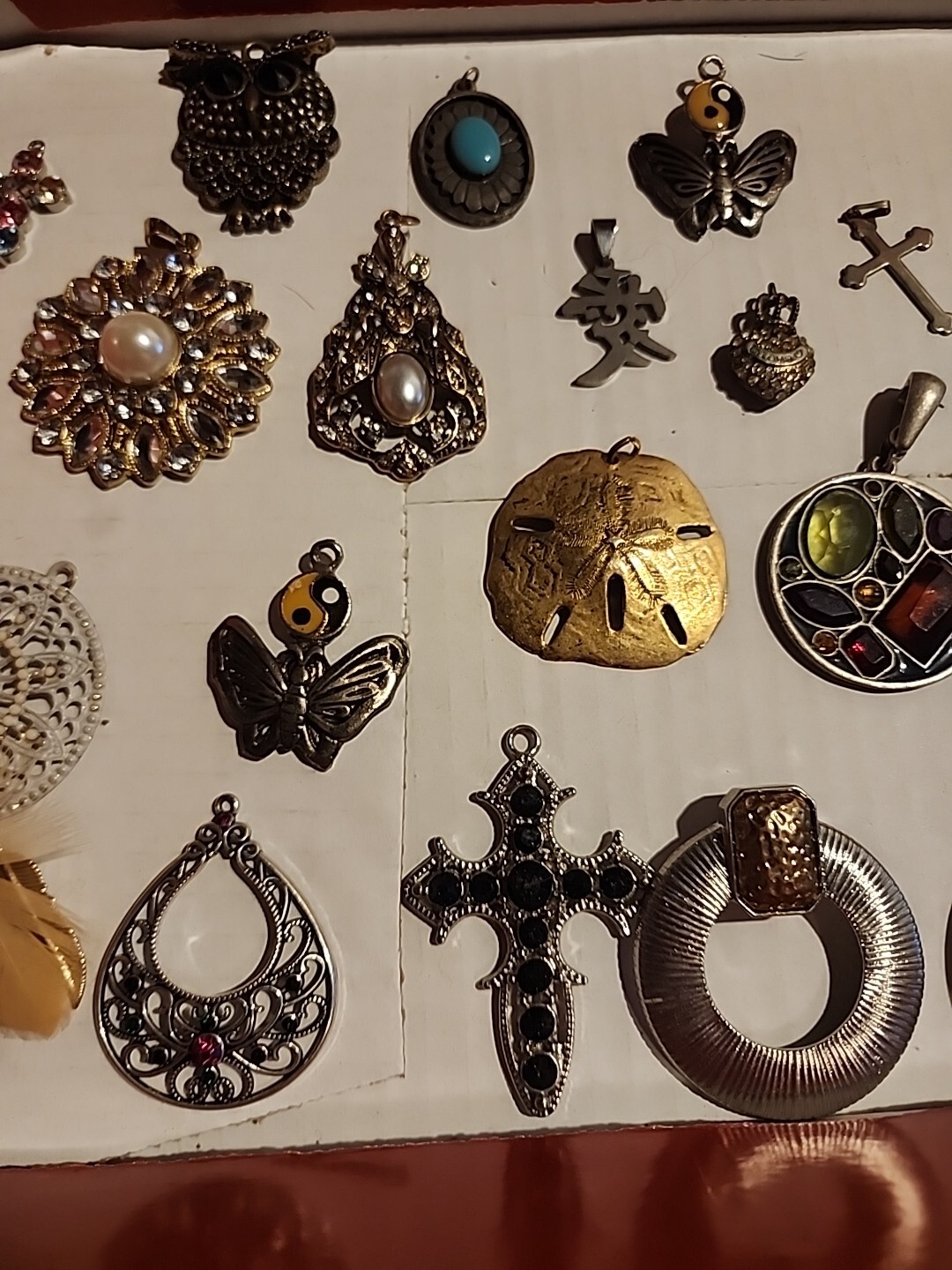 35 Fashion Pendants Gold Tone Silver Tone Mixed Sizes Shapes Brands Etc Lot