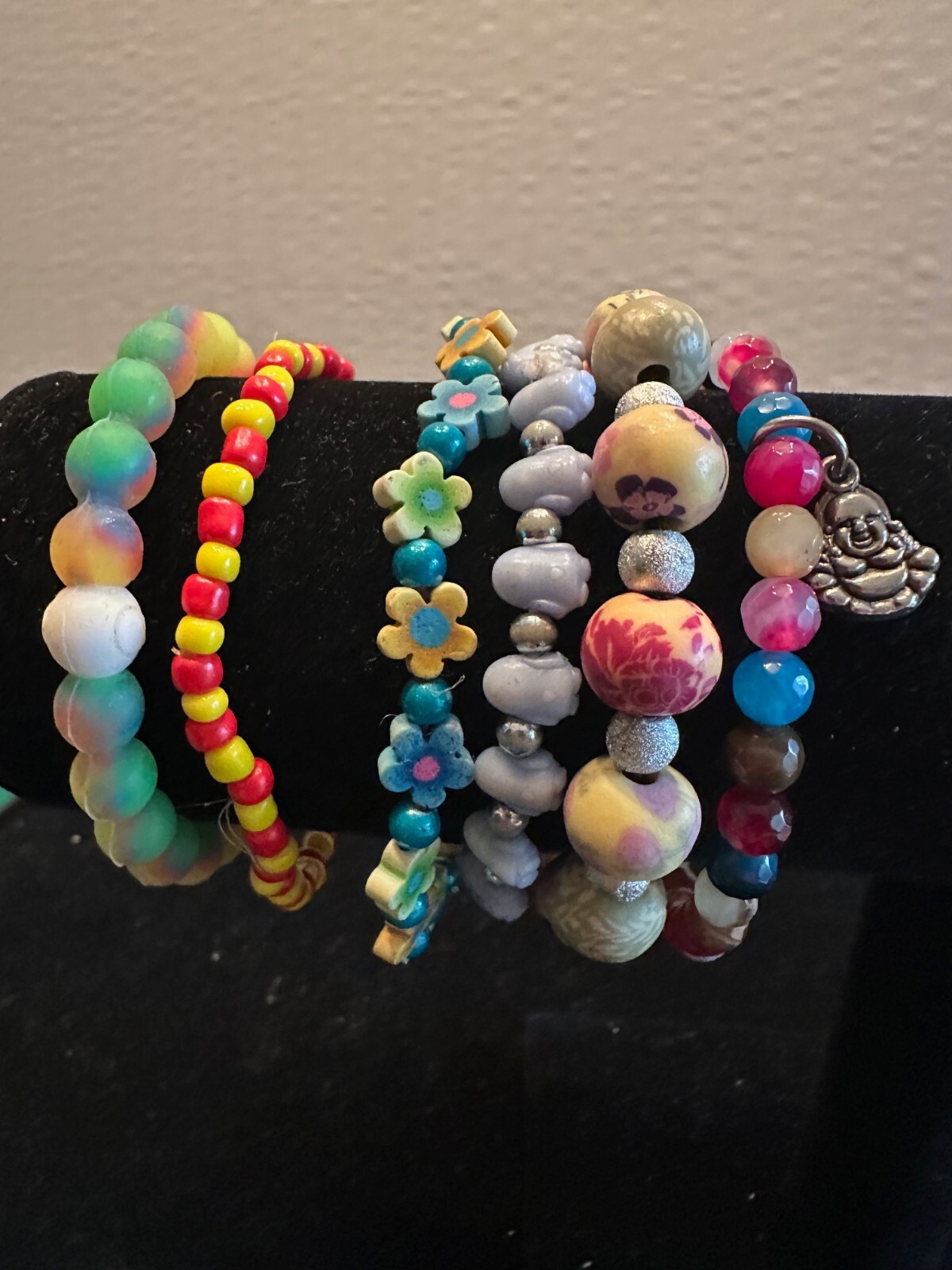 Assortment of 11 Bracelets Stretch Friendship Colorful Varied Sizes