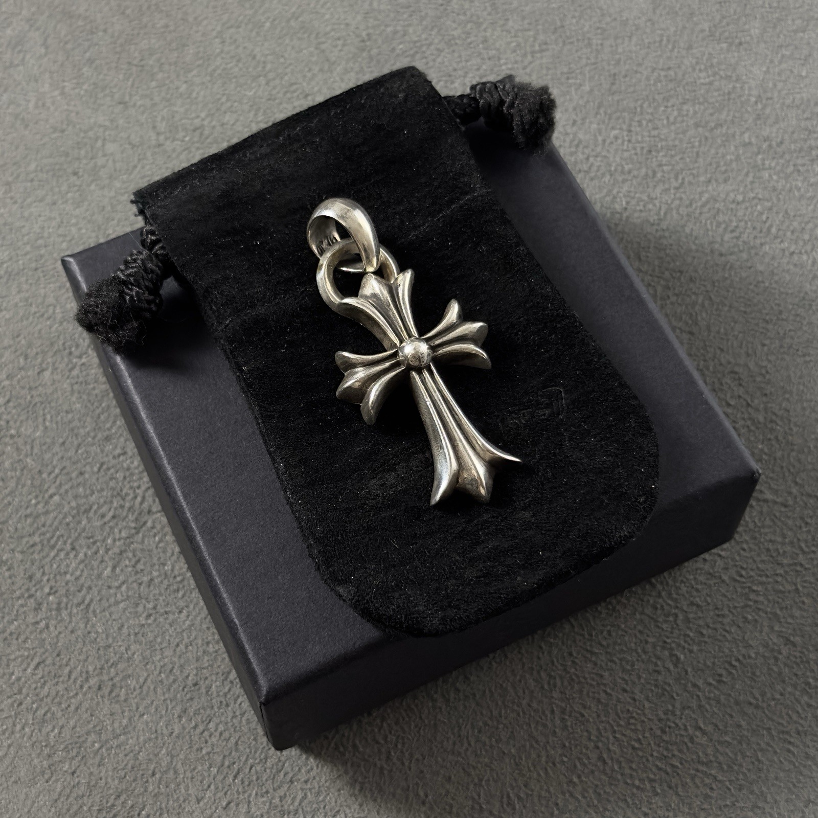Chrome Hearts Small Cross Bale Pendant